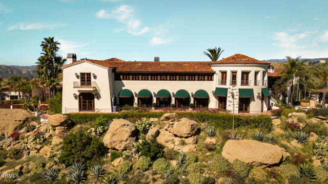 Detail Gallery Image 6 of 75 For 2940 Kuehner Dr, Simi Valley,  CA 93063 - 57 Beds | 40 Baths