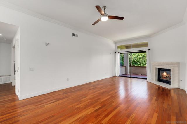 2870 Andover Ave, Carlsbad CA: https://media.crmls.org/mediaz/bb2b3b18-70b0-4260-a34f-031d06eea783.jpg