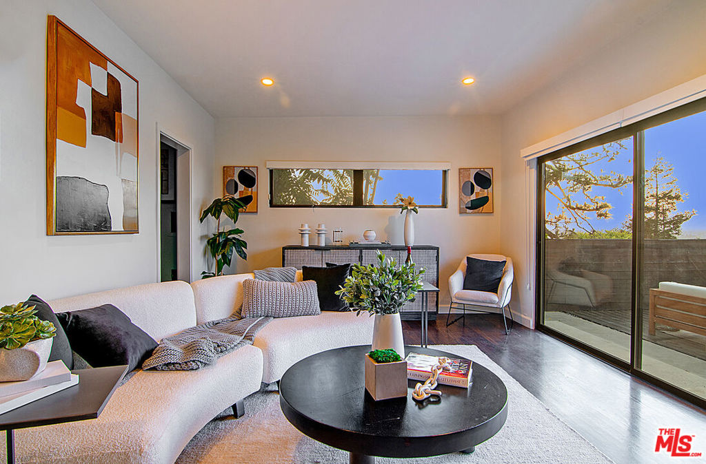 3838 Buena Park DriveStudio City img 19