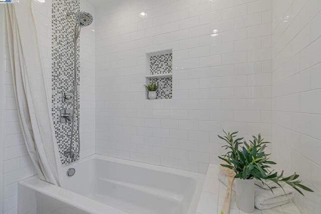 5324 Selma Ave, Fremont CA: https://media.crmls.org/mediaz/bb2bdfbf-4f45-4cdc-9aad-16e131e52536.jpg