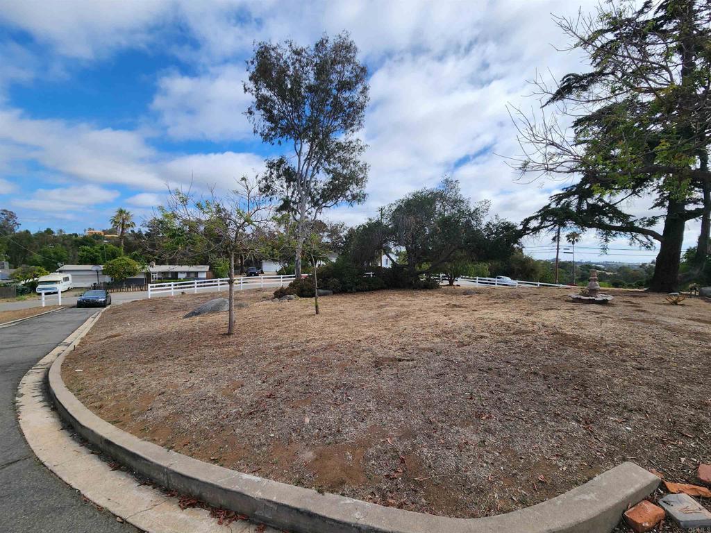 1060 Crest View Rd - photo 6