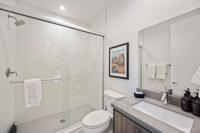 51165 Evangeline Way, La Quinta CA: https://media.crmls.org/mediaz/bb2c456f-d3d7-4852-92cb-8d4f4369854a.jpg