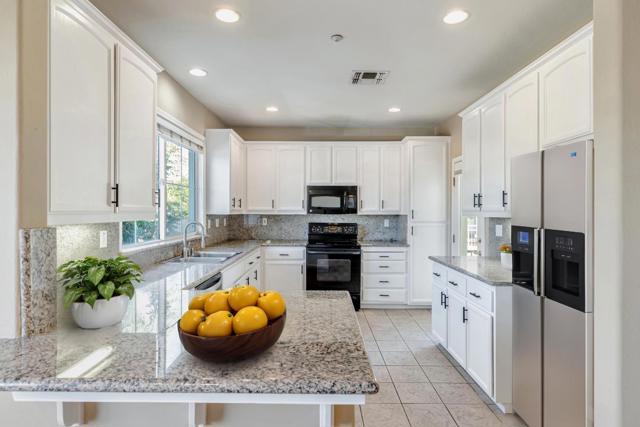 4714 Sandyford Court, Dublin CA: https://media.crmls.org/mediaz/bb2c9213-5b18-4afb-bb41-792b13c2a2d7.jpg