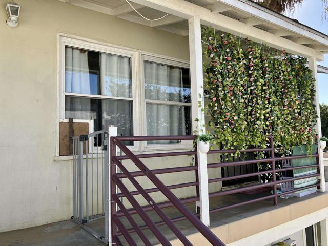 Image 15 of 36 For 3867 Menlo Avenue