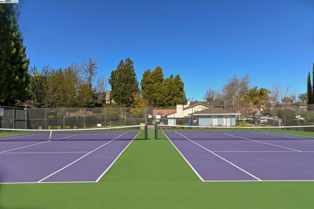 3104 sombrero circle, San Ramon CA: https://media.crmls.org/mediaz/bb2de95e-c970-4694-bbfa-a8614bc1a34f.jpg
