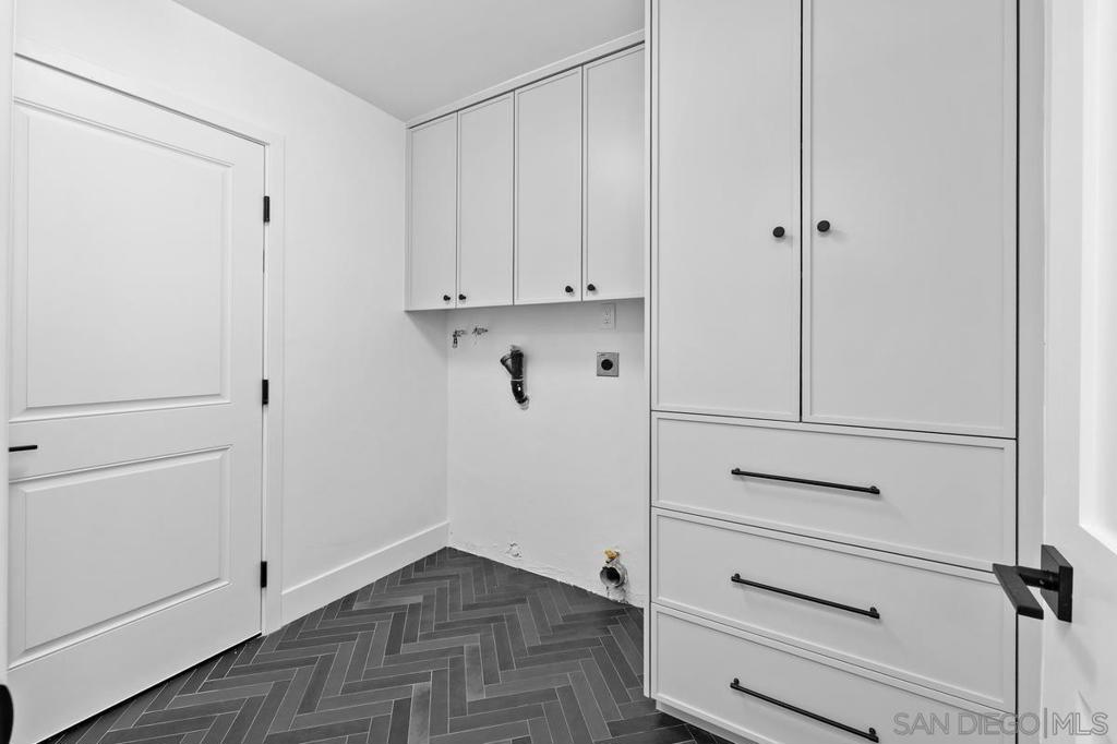 3008 Garboso St. - photo 17