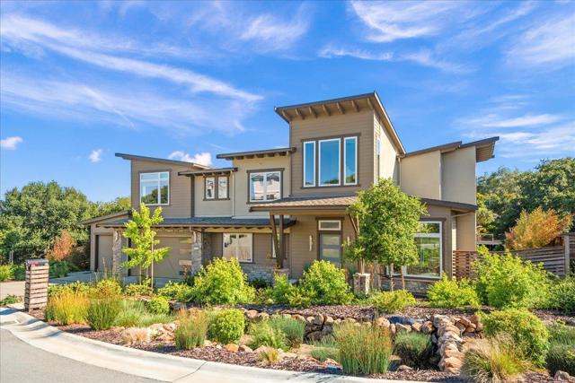115 Wika Ranch Court, Redwood City CA: https://media.crmls.org/mediaz/bb2eb7ed-3344-49dd-a51c-c59b6ffbbf38.jpg