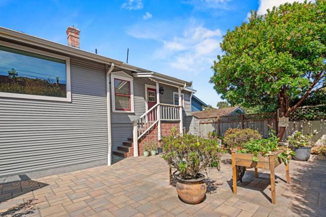 311 Walnut Street, Pacific Grove CA: https://media.crmls.org/mediaz/bb2ed322-fdf8-427e-ba12-c02e19c244c4.jpg