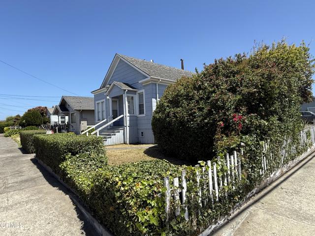 Detail Gallery Image 8 of 33 For 100 Morrow St, Fort Bragg,  CA 95437 - 5 Beds | 2 Baths