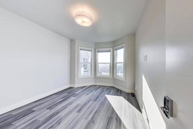 811 Oak Street, San Francisco CA: https://media.crmls.org/mediaz/bb30380c-dd43-4728-b7e1-2654b9e35e47.jpg