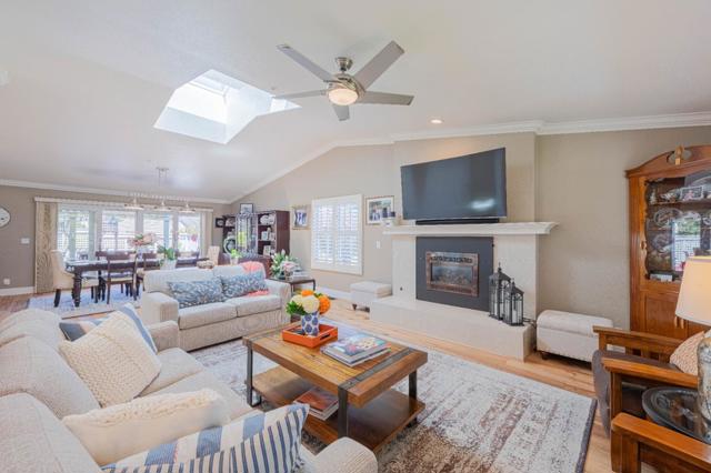 25552 Meadowview Circle, Salinas CA: https://media.crmls.org/mediaz/bb3095aa-3241-44d8-b50c-e0860b2ba097.jpg