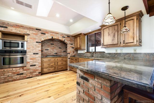 10649 Boulder Creek Rd, Descanso CA: https://media.crmls.org/mediaz/bb32ca6f-baeb-437d-9fee-5088ddc1e396.jpg