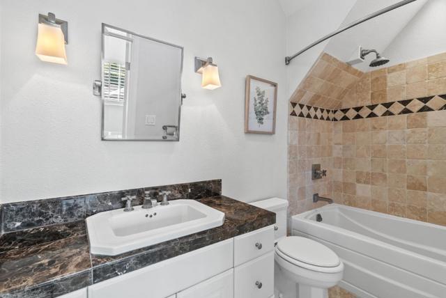 16717 Shannon Road, Los Gatos CA: https://media.crmls.org/mediaz/bb342a63-c0c7-4f81-880f-2b7351cbf3b7.jpg
