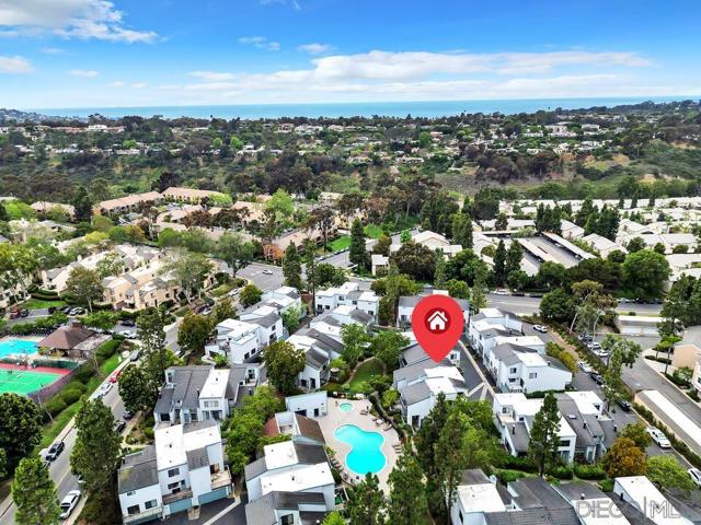 3238 Via Alicante, La Jolla CA: https://media.crmls.org/mediaz/bb34c58d-b528-4c07-aae9-c2d50492d5b8.jpg