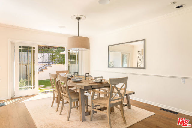 678 Loring Avenue, Los Angeles CA: https://media.crmls.org/mediaz/bb353522-16ef-4df4-b791-fff19463a180.jpg