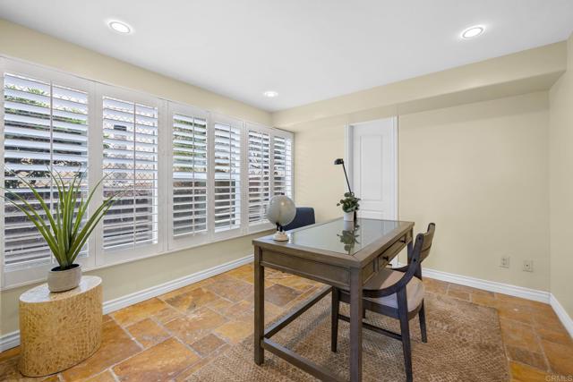 515 S Sierra Avenue, Solana Beach CA: https://media.crmls.org/mediaz/bb356d9e-4bbf-4ed1-aee6-a611c40a626c.jpg
