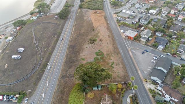 0 Avenue Alhambra, El Granada CA: https://media.crmls.org/mediaz/bb35a1ba-5a7f-4cc6-8cb1-28c9f1a946e4.jpg