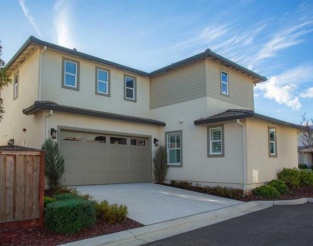 2426 Lake Club, Fairfield CA: https://media.crmls.org/mediaz/bb378bf5-dfe9-4926-aee1-946ff15f5451.jpg