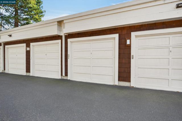 Image 29 of 30 For 1358 Walden Rd