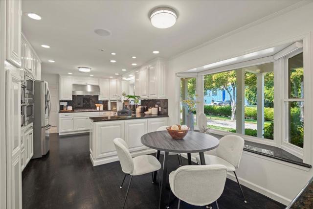 14228 Amherst Court, Los Altos Hills CA: https://media.crmls.org/mediaz/bb37d638-7c5f-450f-b576-afc636311942.jpg