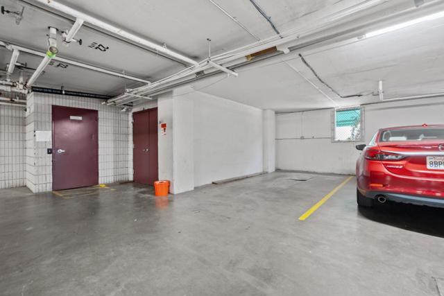 300 Davey Glen Road, Belmont CA: https://media.crmls.org/mediaz/bb38f4ee-c023-4e55-81f8-214487babe78.jpg
