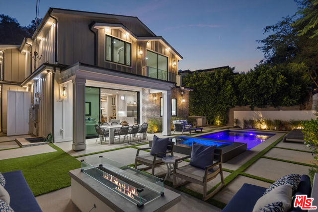1534 N Beverly Drive, Beverly Hills CA: https://media.crmls.org/mediaz/bb3b7de1-d724-41bf-9ffa-63a5ead14f5b.jpg