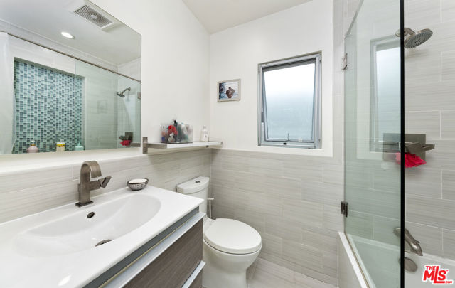 4066 Alla Road, Los Angeles CA: https://media.crmls.org/mediaz/bb3cf534-e4a7-4aae-9c7b-280a2dfaa59a.jpg