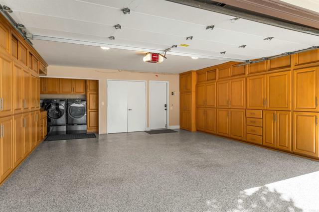 Image 73 of 75 For 2532 La Costa Ave