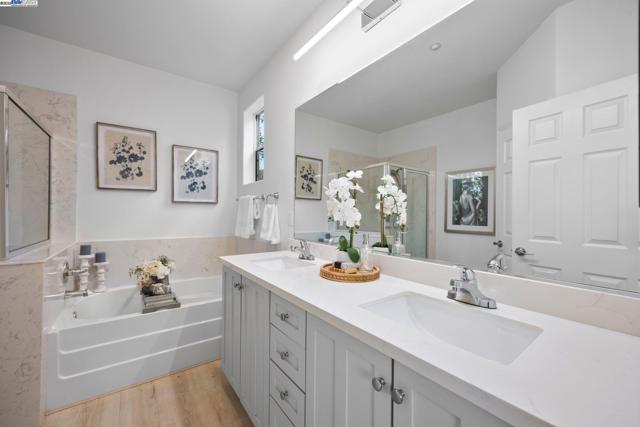 198 Continente Ave, Brentwood CA: https://media.crmls.org/mediaz/bb3d6786-0863-4cdd-b2e0-34761f9a0b85.jpg