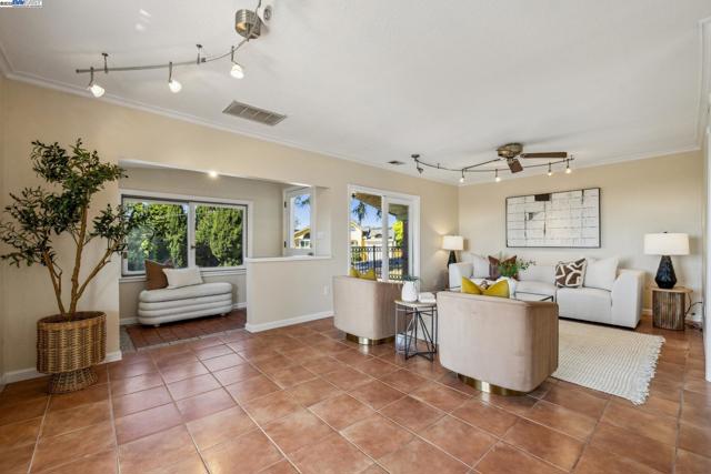 Image 6 of 60 For 25321 Morse Ct