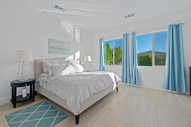 Image 11 of 40 For 50460 Monterey Canyon Drive