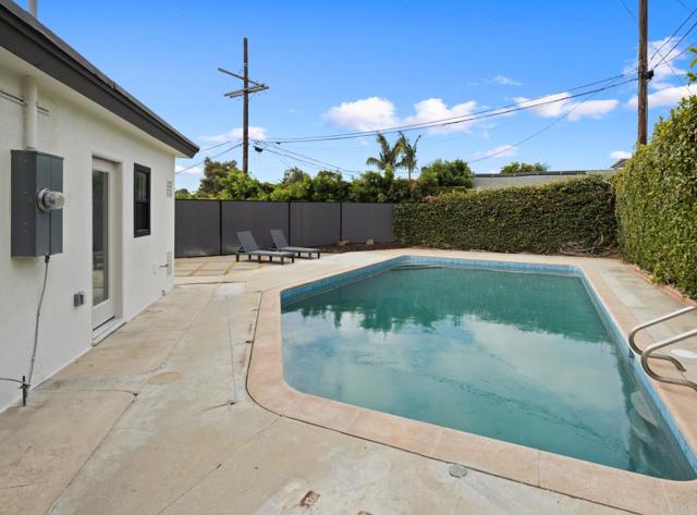 Detail Gallery Image 32 of 35 For 7525 Piper Pl, Los Angeles,  CA 90045 - 3 Beds | 2 Baths