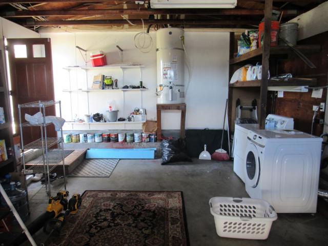 3038 King Circle, Marina CA: https://media.crmls.org/mediaz/bb3ecd55-4a6a-4977-81f2-ce044688e7af.jpg