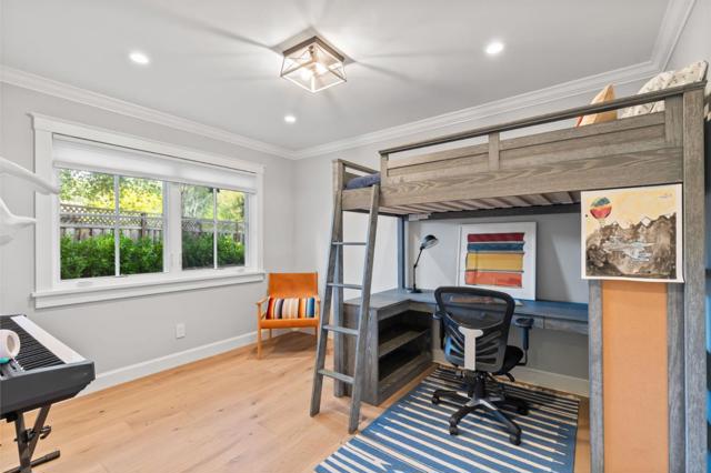 378 Felton Drive, Menlo Park CA: https://media.crmls.org/mediaz/bb3f2165-dff0-4ade-93e1-354d7b796001.jpg