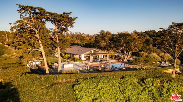 4610 Via Vistosa, Santa Barbara CA: https://media.crmls.org/mediaz/bb3f37b7-ed81-4f52-9f11-c4b30a4b5610.jpg