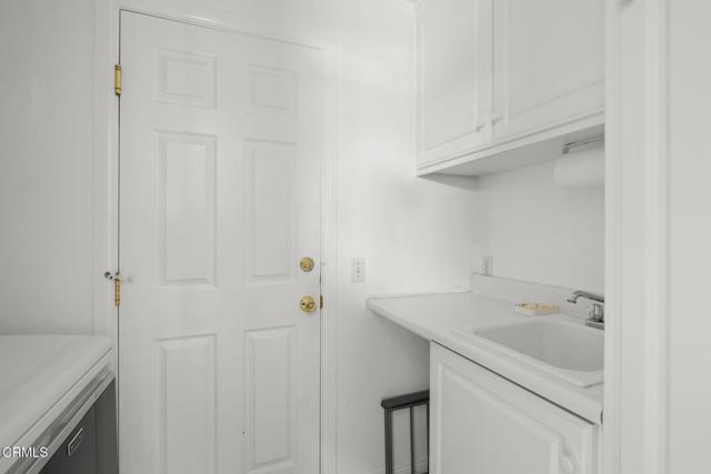 2036 Pierpont Boulevard, Ventura CA: https://media.crmls.org/mediaz/bb3f85b2-3c7b-45dd-9675-023893f3ff31.jpg