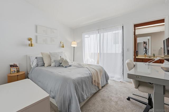 Image 19 of 45 For 1460 Hornblend