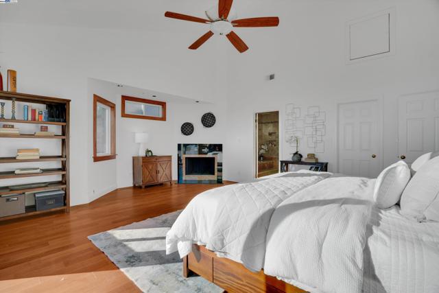 Image 10 of 52 For 7001 Elverton Dr