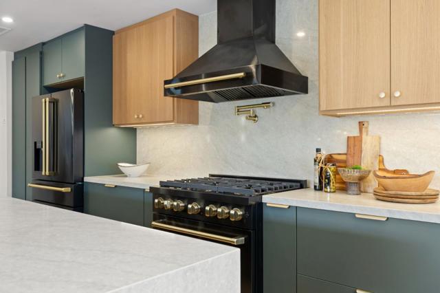 2521 Sherwood Drive, San Bruno CA: https://media.crmls.org/mediaz/bb41c2cc-a927-4fcd-adcc-3310e4563b01.jpg