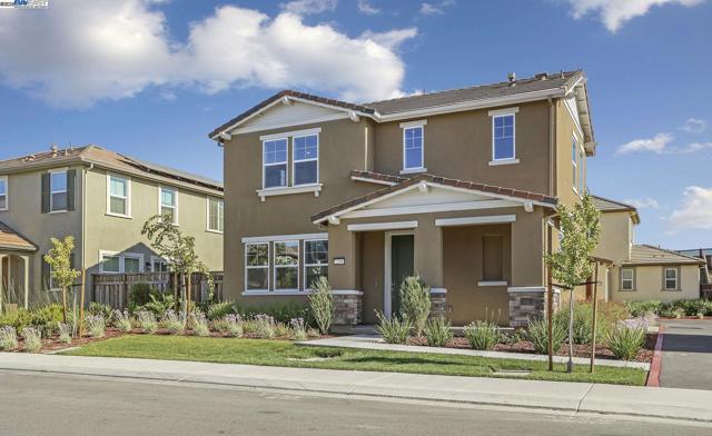 2208 Daimler St, Lathrop CA: https://media.crmls.org/mediaz/bb4202da-9160-44c5-b59f-e7ebaa8b4912.jpg