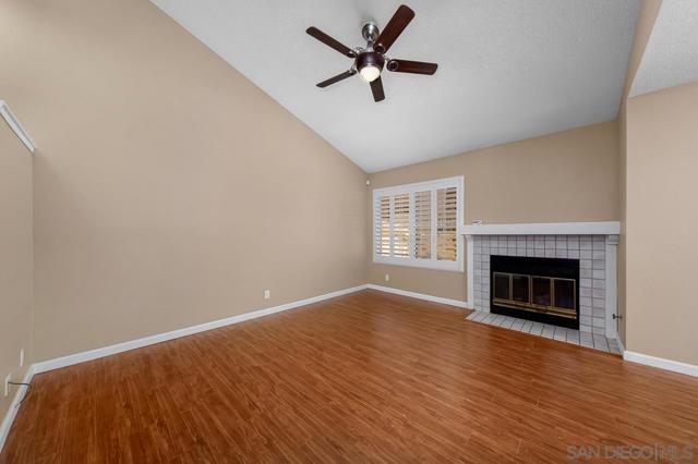 4210 Porte De Palmas, San Diego CA: https://media.crmls.org/mediaz/bb4234f2-2e87-45bf-9b2b-e4081d6a3600.jpg