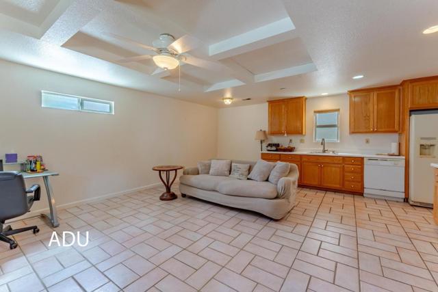 7400 Dowdy Street, Gilroy CA: https://media.crmls.org/mediaz/bb439ce6-a4b0-4c77-9b0b-a3726f0932fb.jpg