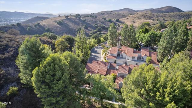 1157 Via Colinas, Westlake Village CA: https://media.crmls.org/mediaz/bb43e8f7-db18-427c-b0bb-f4f55f3182be.jpg