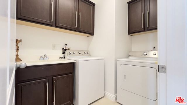 84330 Tramonto Way, Indio CA: https://media.crmls.org/mediaz/bb43f81e-ff2b-41d5-b2a4-00b461da48e5.jpg