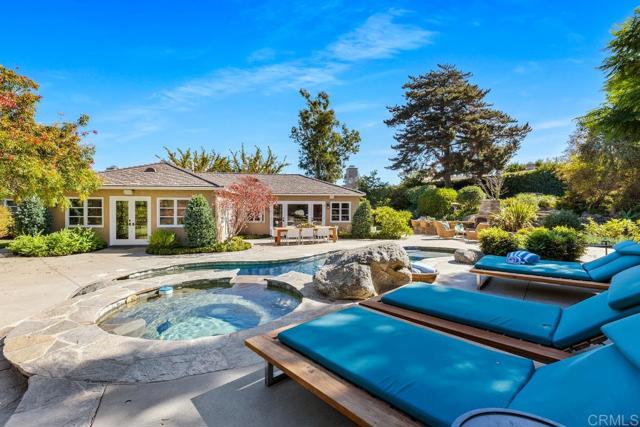 5499 Avenida Maravillas, Rancho Santa Fe CA: https://media.crmls.org/mediaz/bb443aa8-d6ae-447b-bebc-e526c8b48da1.jpg