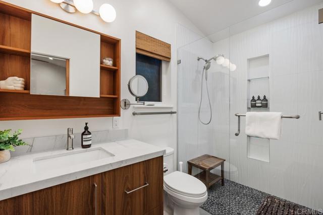 803 Saxony Road, Encinitas CA: https://media.crmls.org/mediaz/bb44880e-cb22-4074-9618-5dbe0bb5b855.jpg