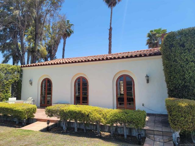 3928 La Cresta Way, Bonita CA: https://media.crmls.org/mediaz/bb448cdf-1ee9-417a-98aa-cd8e3ca22a5b.jpg