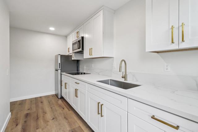 1917 Friendly Drive, Vista CA: https://media.crmls.org/mediaz/bb45451b-8c1d-44e9-bbb4-bc22107bddf1.jpg