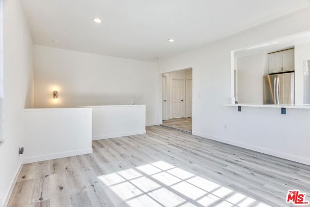 158 N Edgemont Street, Los Angeles CA: https://media.crmls.org/mediaz/bb45f175-1cd1-417e-88dd-b3872b4aa401.jpg