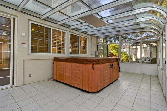 32447 Pacific Grove Way, Union City CA: https://media.crmls.org/mediaz/bb463c4d-7eed-4c92-931f-bf4e3019bd0b.jpg